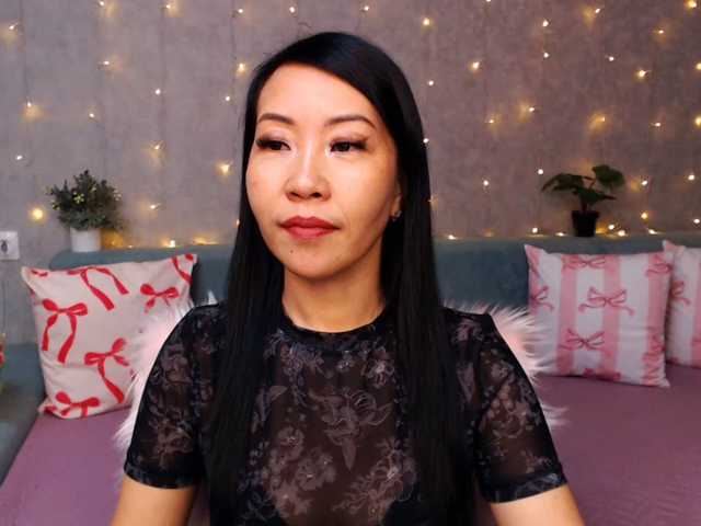 Sarahsexygirl live cam on BongaCams