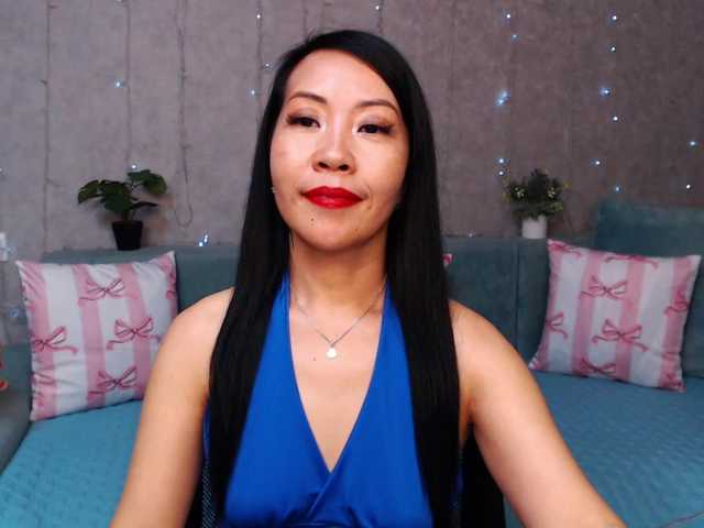Sarahsexygirl live cam on BongaCams