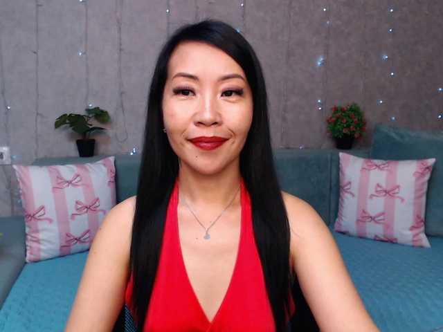 Sarahsexygirl live cam on BongaCams