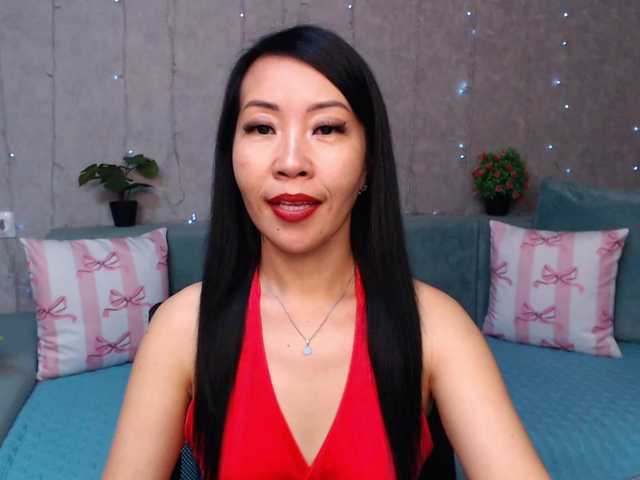 Sarahsexygirl live cam on BongaCams
