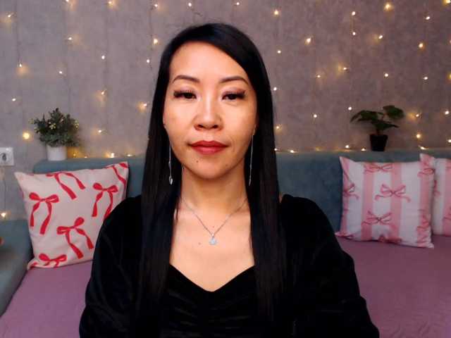 Sarahsexygirl live cam on BongaCams