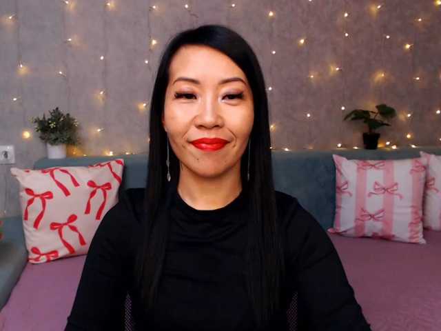 Sarahsexygirl live cam on BongaCams