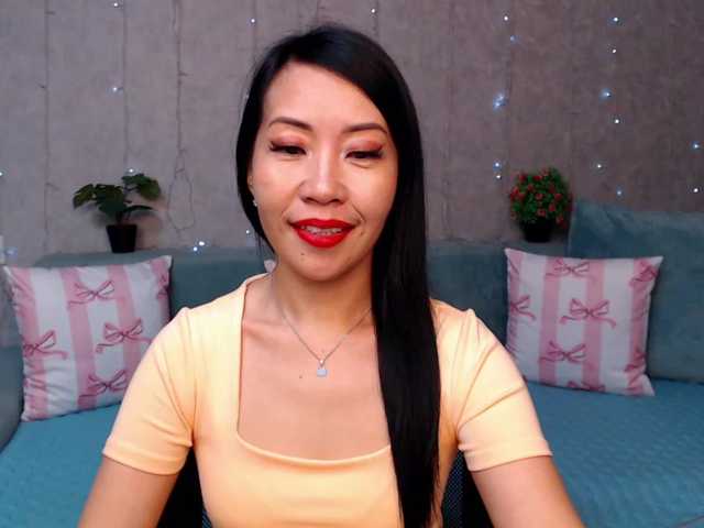 Sarahsexygirl live cam on BongaCams