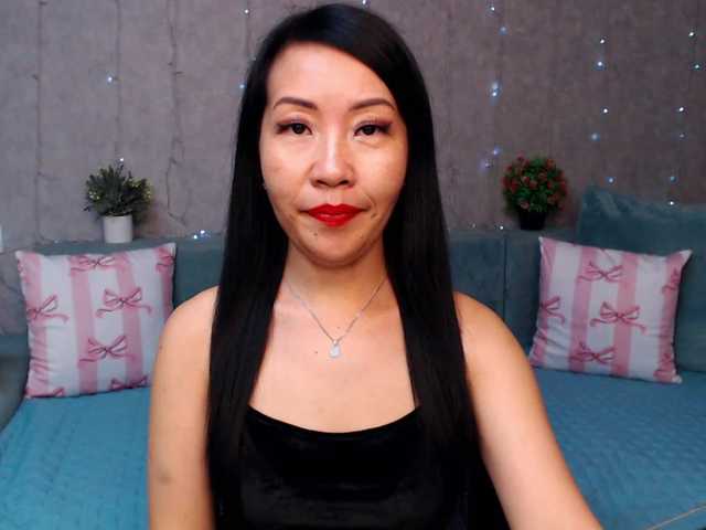 Sarahsexygirl live cam on BongaCams