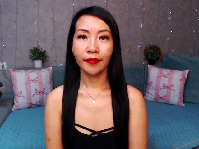 Sarahsexygirl live cam on BongaCams