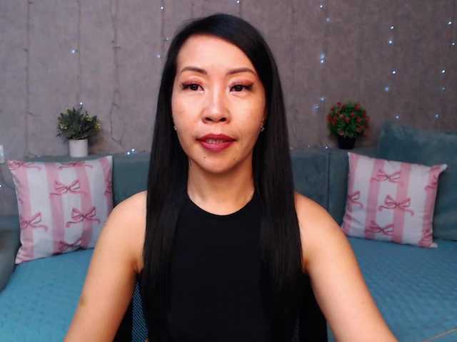 Sarahsexygirl live cam on BongaCams