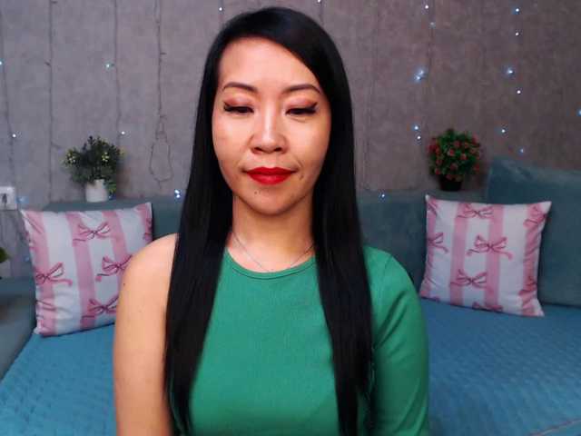 Sarahsexygirl live cam on BongaCams