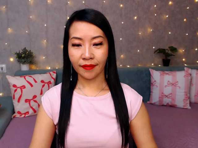 Sarahsexygirl live cam on BongaCams