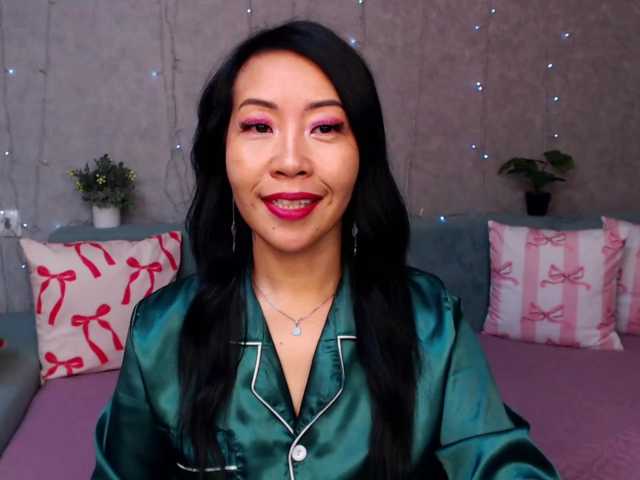 Sarahsexygirl live cam on BongaCams