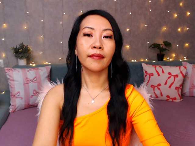 Sarahsexygirl live cam on BongaCams