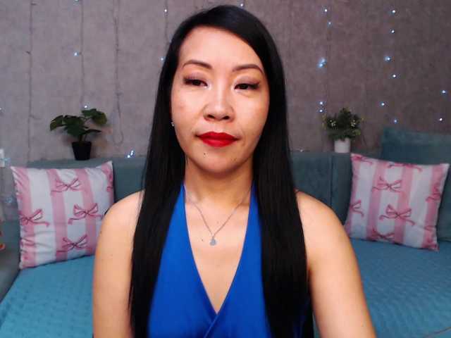 Sarahsexygirl live cam on BongaCams