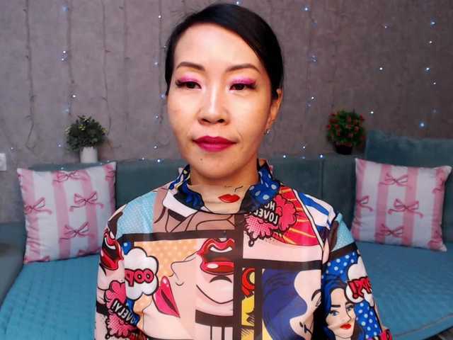 Sarahsexygirl live cam on BongaCams