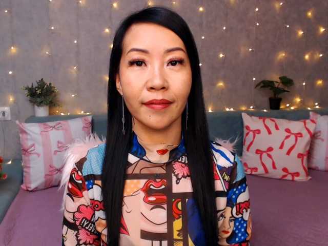 Sarahsexygirl live cam on BongaCams