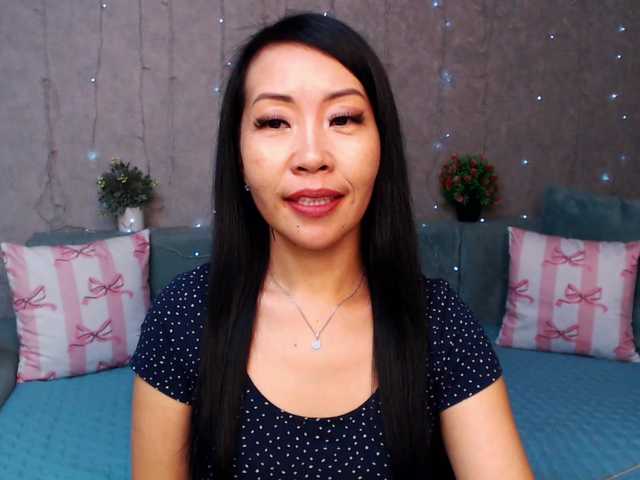 Sarahsexygirl live cam on BongaCams