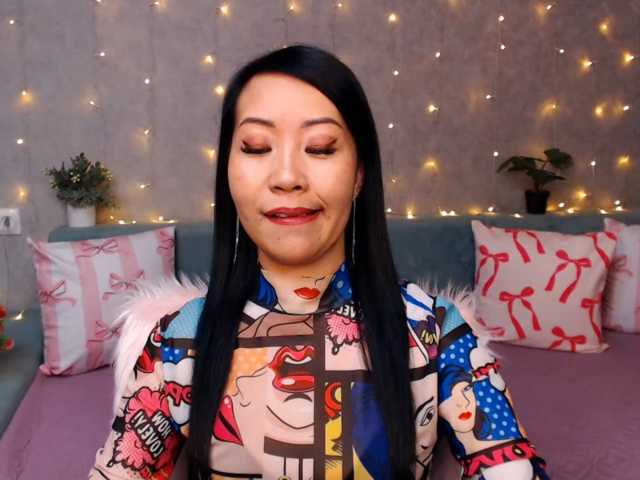 Sarahsexygirl live cam on BongaCams