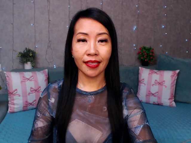 Sarahsexygirl live cam on BongaCams