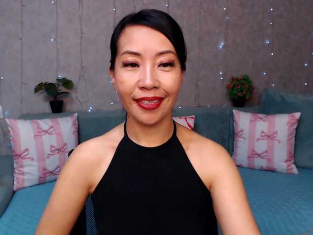Sarahsexygirl live cam on BongaCams