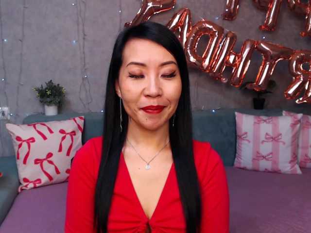 Sarahsexygirl live cam on BongaCams