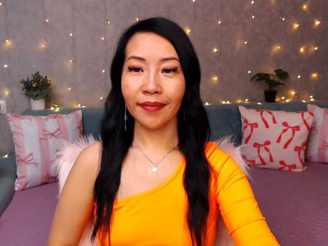 Sarahsexygirl live cam on BongaCams
