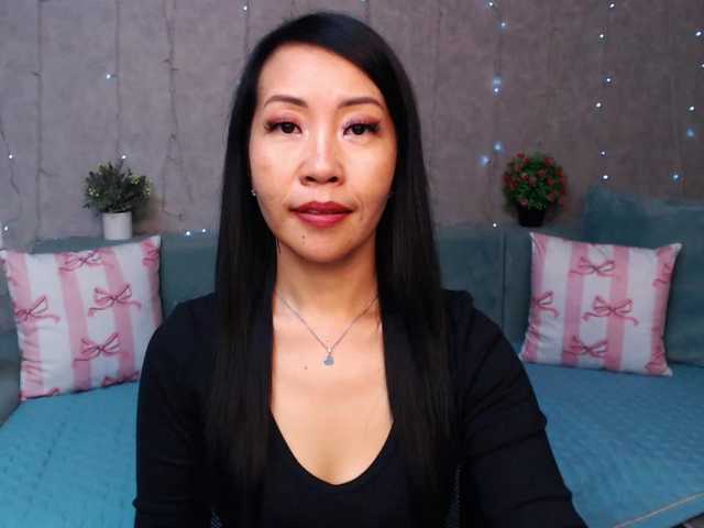 Sarahsexygirl live cam on BongaCams
