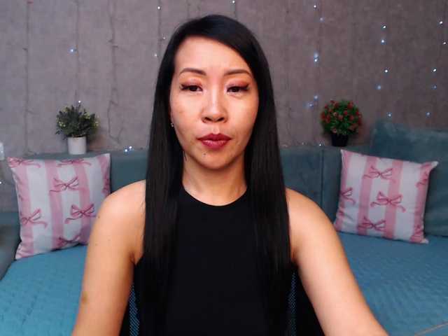 Sarahsexygirl live cam on BongaCams