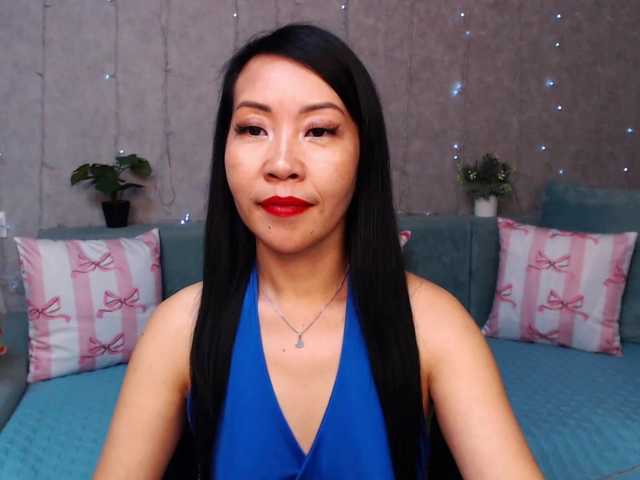 Sarahsexygirl live cam on BongaCams
