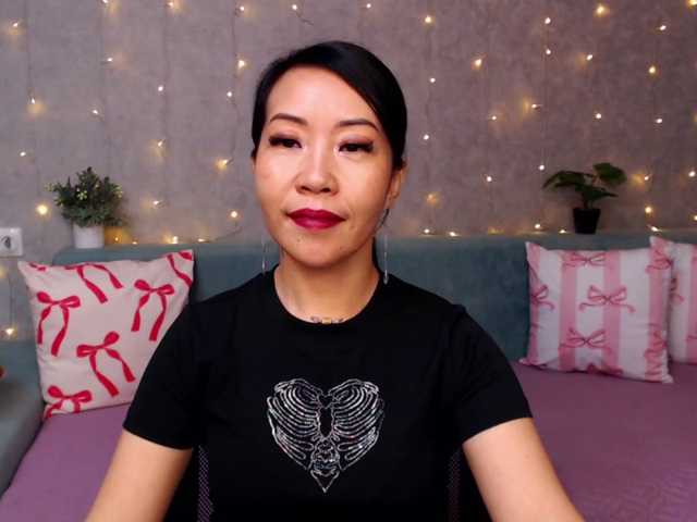 Sarahsexygirl live cam on BongaCams