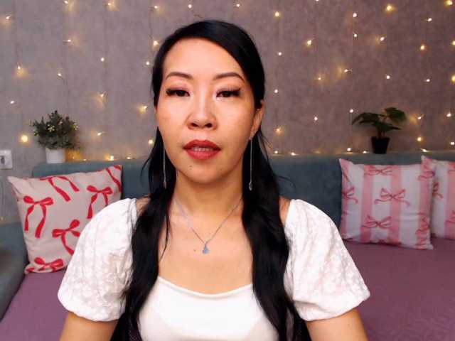 Sarahsexygirl live cam on BongaCams