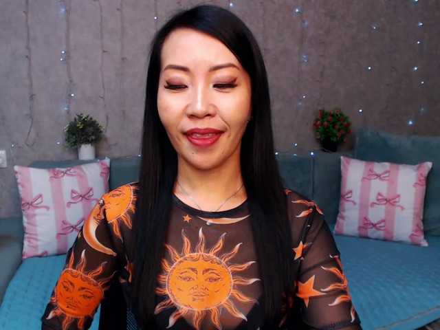 Sarahsexygirl live cam on BongaCams