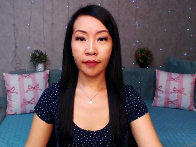 Sarahsexygirl live cam on BongaCams