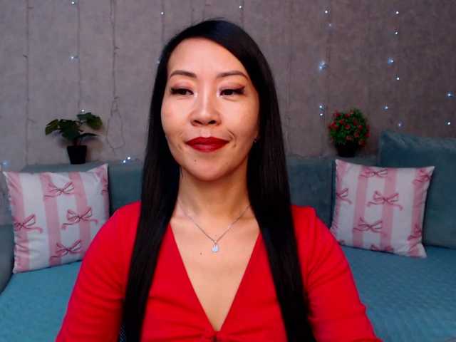Sarahsexygirl live cam on BongaCams