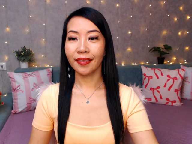Sarahsexygirl live cam on BongaCams
