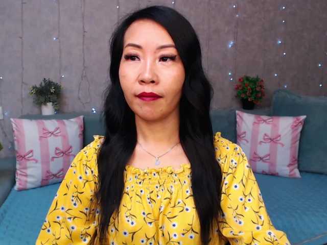 Sarahsexygirl live cam on BongaCams