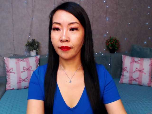 Sarahsexygirl live cam on BongaCams