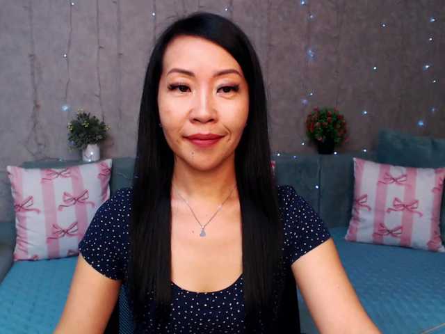 Sarahsexygirl live cam on BongaCams