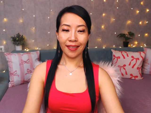 Sarahsexygirl live cam on BongaCams