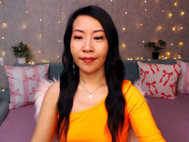 Sarahsexygirl live cam on BongaCams