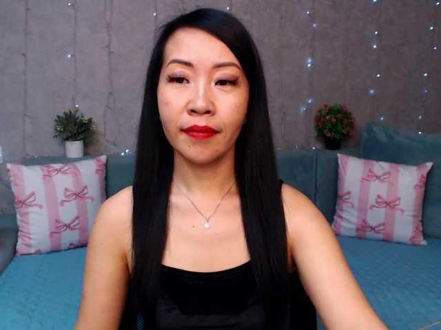 Sarahsexygirl live cam on BongaCams