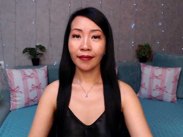 Sarahsexygirl live cam on BongaCams