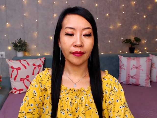 Sarahsexygirl live cam on BongaCams