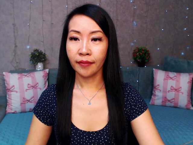 Sarahsexygirl live cam on BongaCams