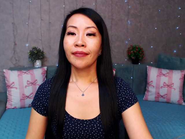Sarahsexygirl live cam on BongaCams