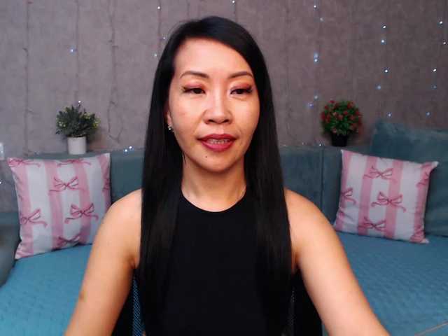 Sarahsexygirl live cam on BongaCams
