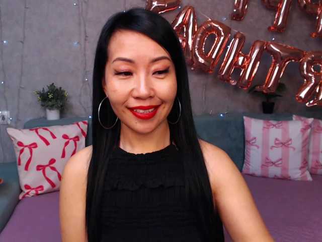 Sarahsexygirl live cam on BongaCams