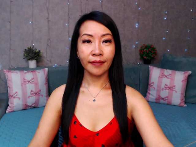 Sarahsexygirl live cam on UnifiedCams