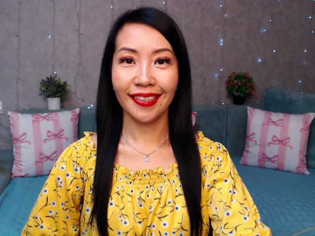 Sarahsexygirl live cam on BongaCams