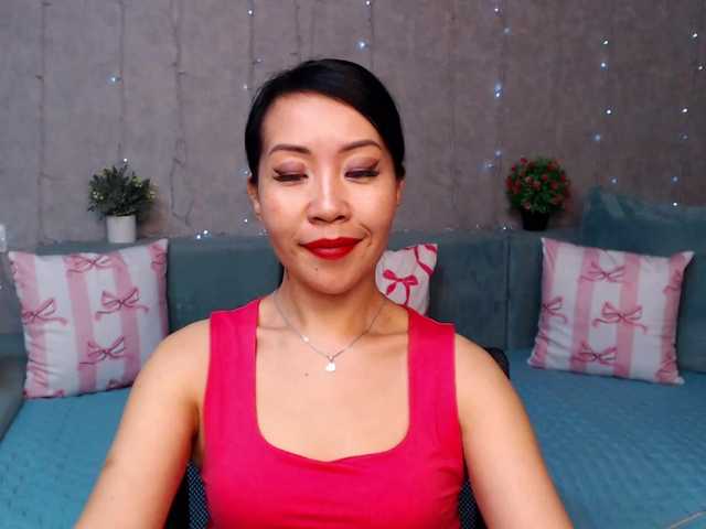 Sarahsexygirl live cam on BongaCams