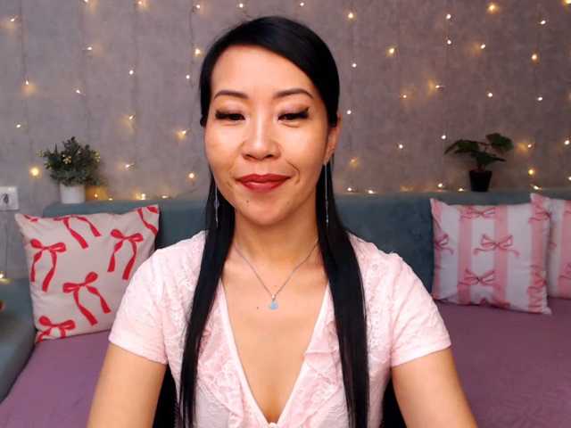 Sarahsexygirl live cam on BongaCams