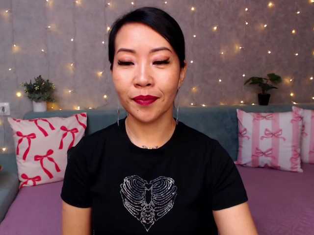 Sarahsexygirl live cam on BongaCams