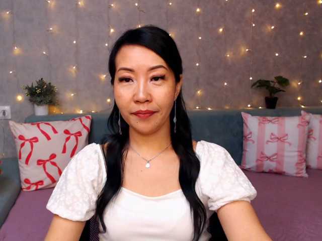 Sarahsexygirl live cam on BongaCams